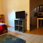 Confortable Proche Des Sites Touristiques Privatunterkunft