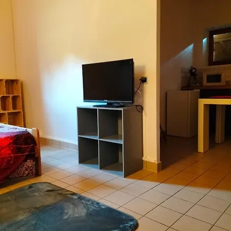 Confortable Proche Des Sites Touristiques Проживание в семье